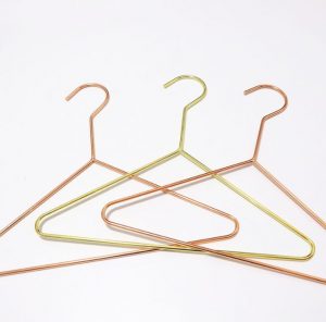 http://www.hanger-manufacturers.com/wp-content/uploads/2019/09/Golden-triangle-childrens-hanger-3-300x296.jpg