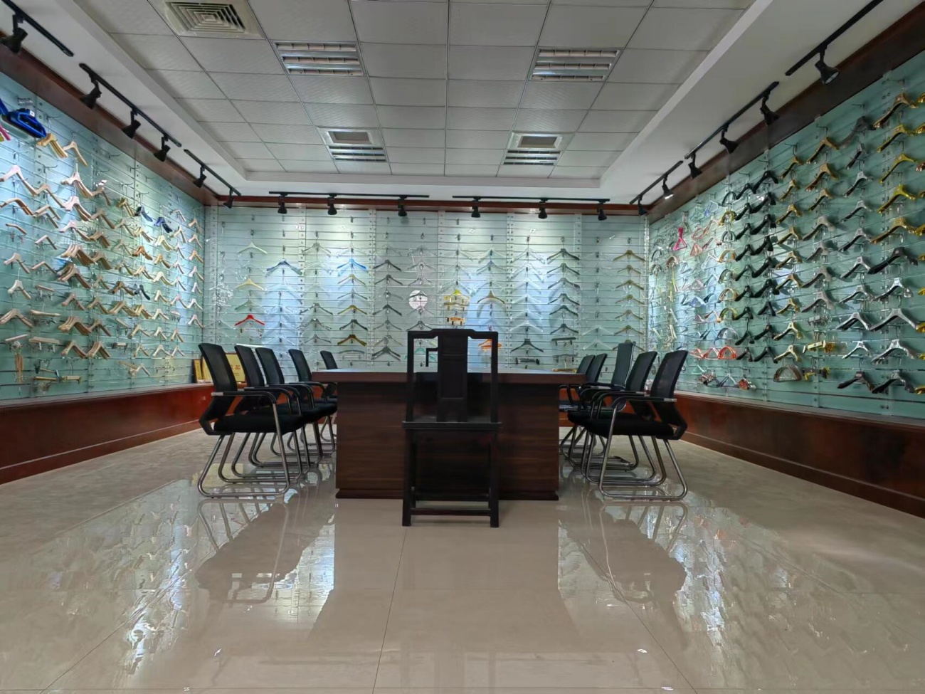 Hanger Sample Showroom