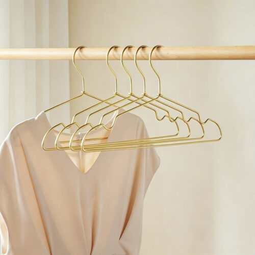 Wire hanger surface coating close-up