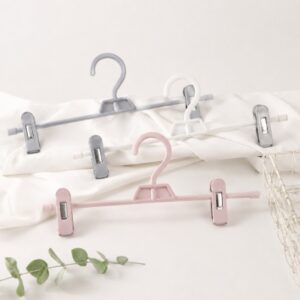 clip hanger